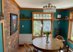 Floor mounted unit in dining room
